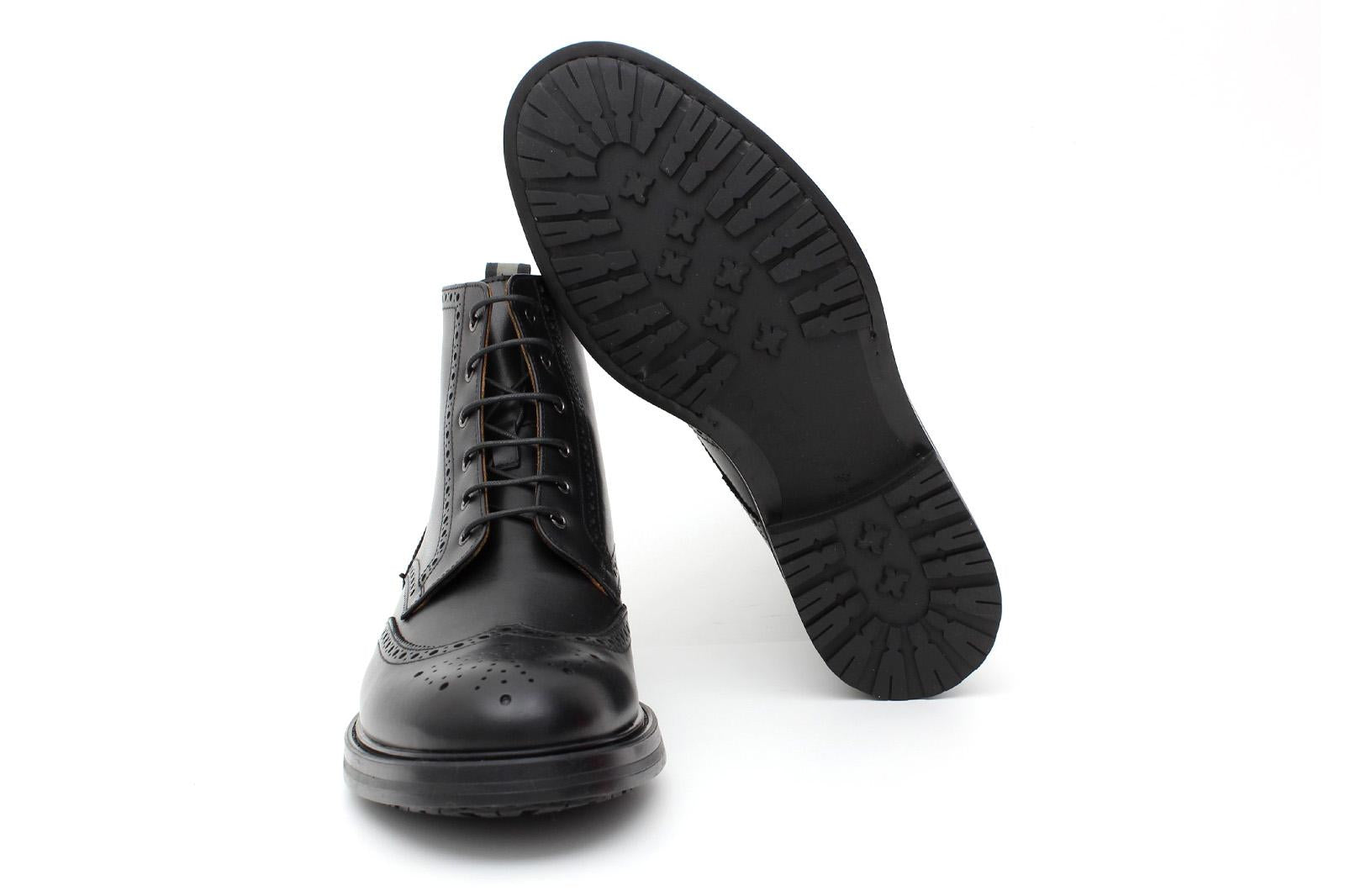 Polacchino stringato stile inglese in vitello nero e fondo in gomma 8109PSNER 142 ROSSI