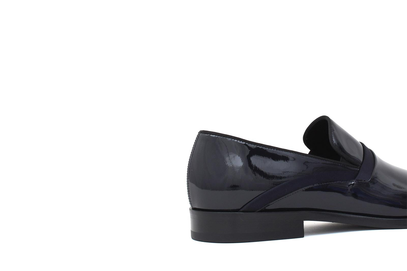 Mocassino in vernice blu scuro con riporto in raso e fondo in cuoio 619VBLU 985 ROSSI