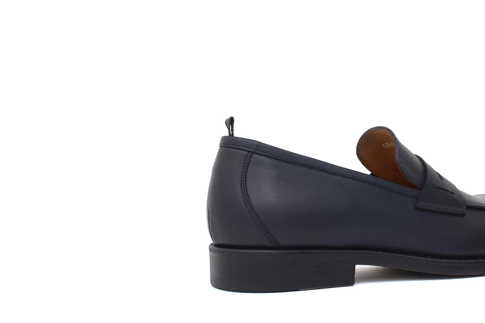 Mocassino in vitello naturale colore blu sfumato con fondo in gomma cucito 1062DIXB 4 ROSSI