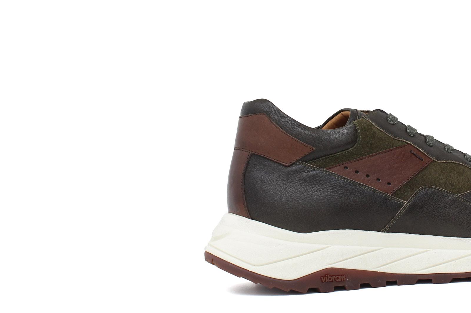 Sneakers in pelle verdone con dettagli marrone e riporto in camoscio verdeone con fondo vibram 800BMIL 285 ROSSI
