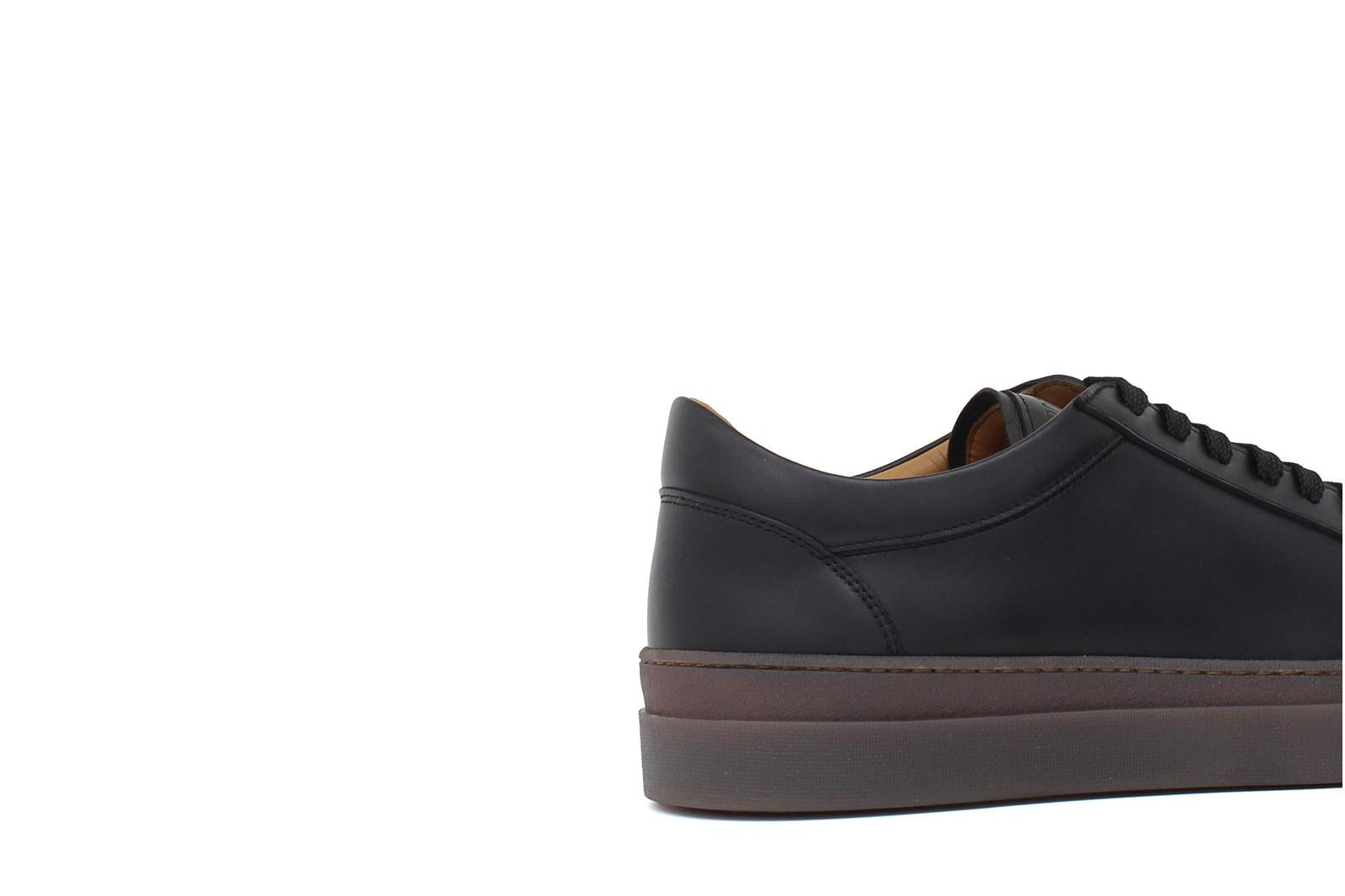 Sneakers in vitello morbido nero con fondo in gomma 643LPNE 1061 ROSSI