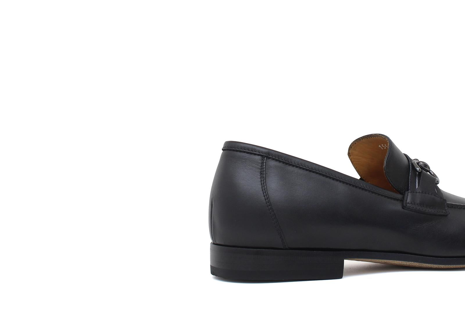 Mocassino con accessorio in vitello a pieno fiore color nero con fondo in cuoio antiscivolo 1556DIXN 94 ROSSI
