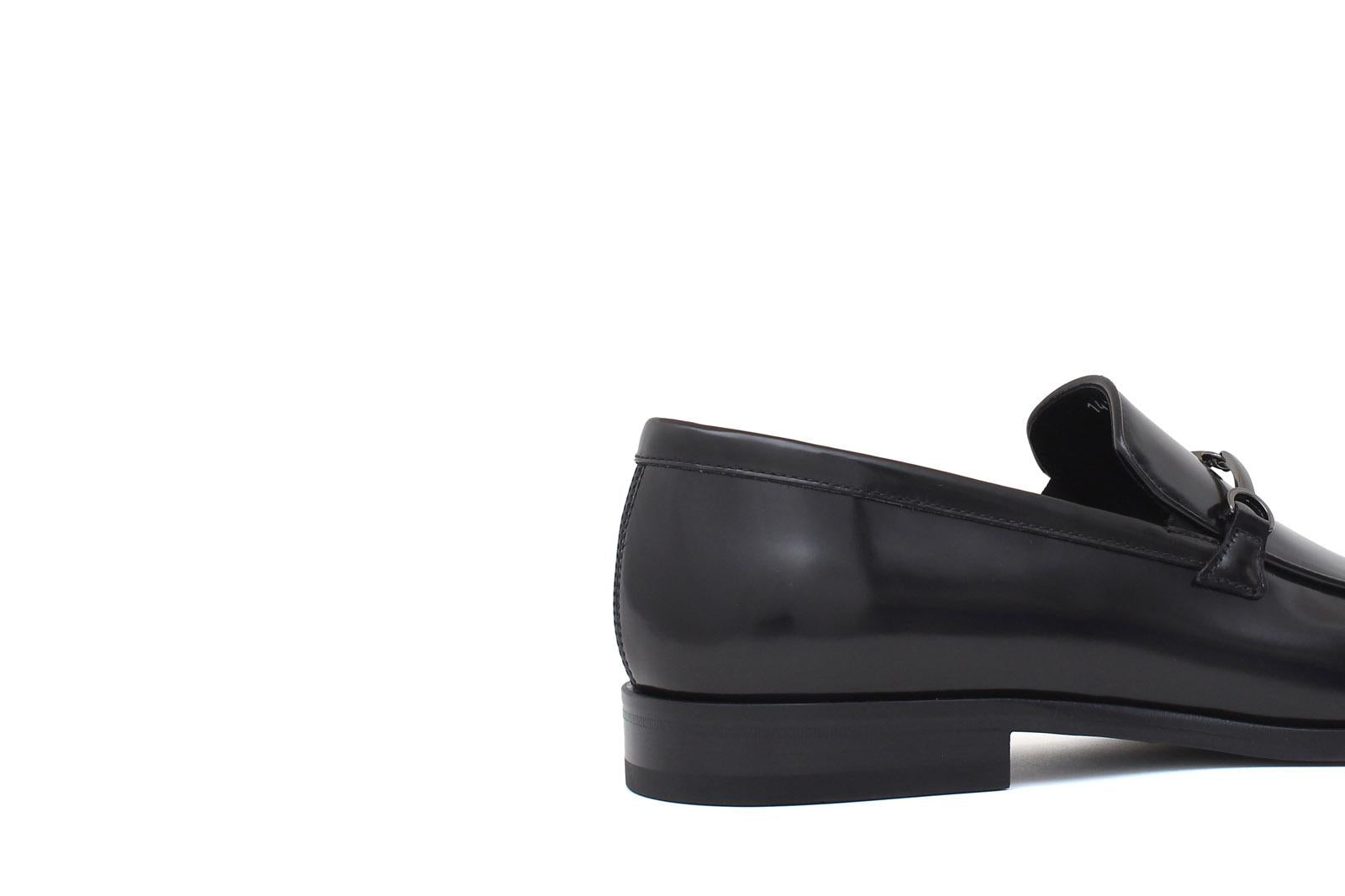 Mocassino con accessorio in vitello spazzolato nero con fondo in cuoio 1416TNE 628 ROSSI