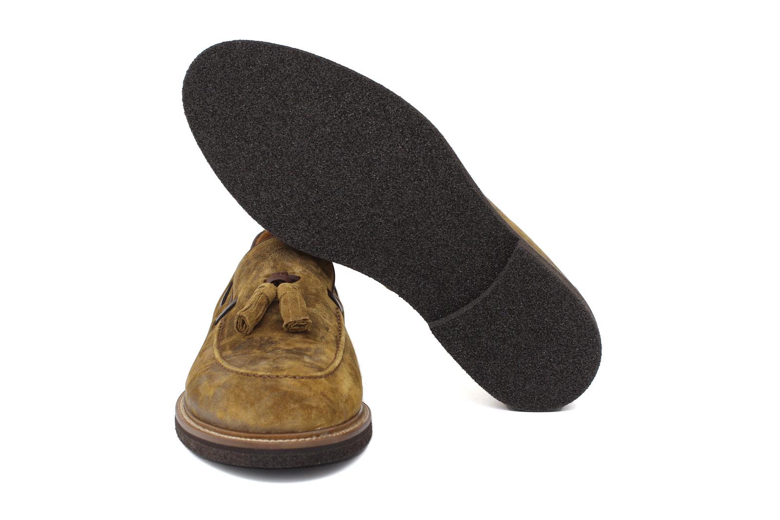 Mocassino in camoscio lavato color cuoio con fondo in gomma porosa leggera 9624TSE 300 ROSSI