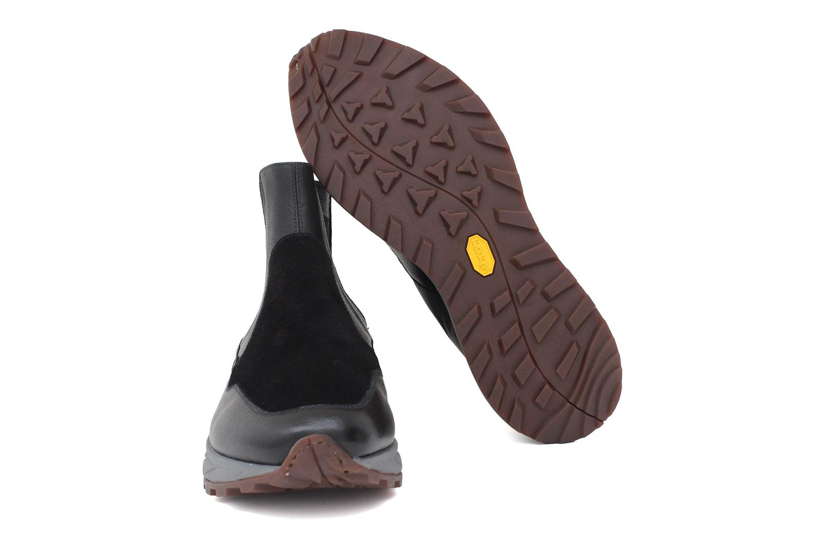 Sneakers modello beatles con elastico bicolore in bufalo e camoscio nero con fondo vibram 861PBUFN 1045 ROSSI