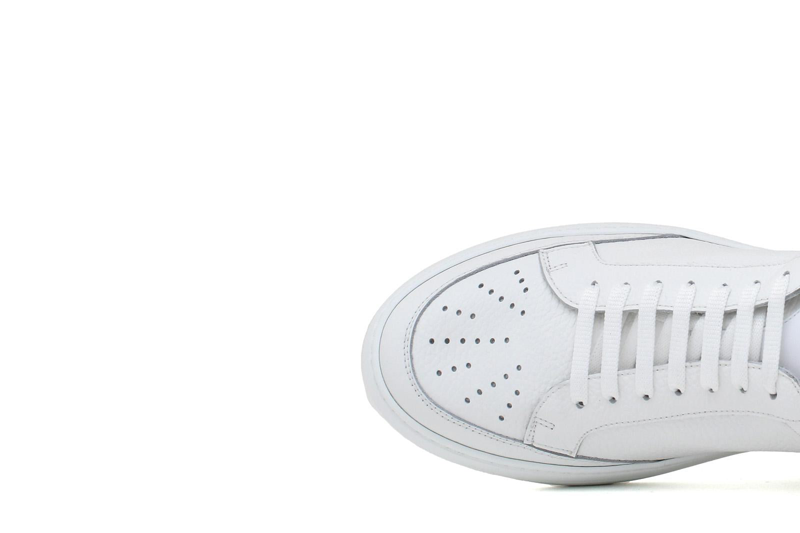 Sneaker in vitello bottalato color bianco e fondo in gomma leggera 643VBOFFW 958 ROSSI