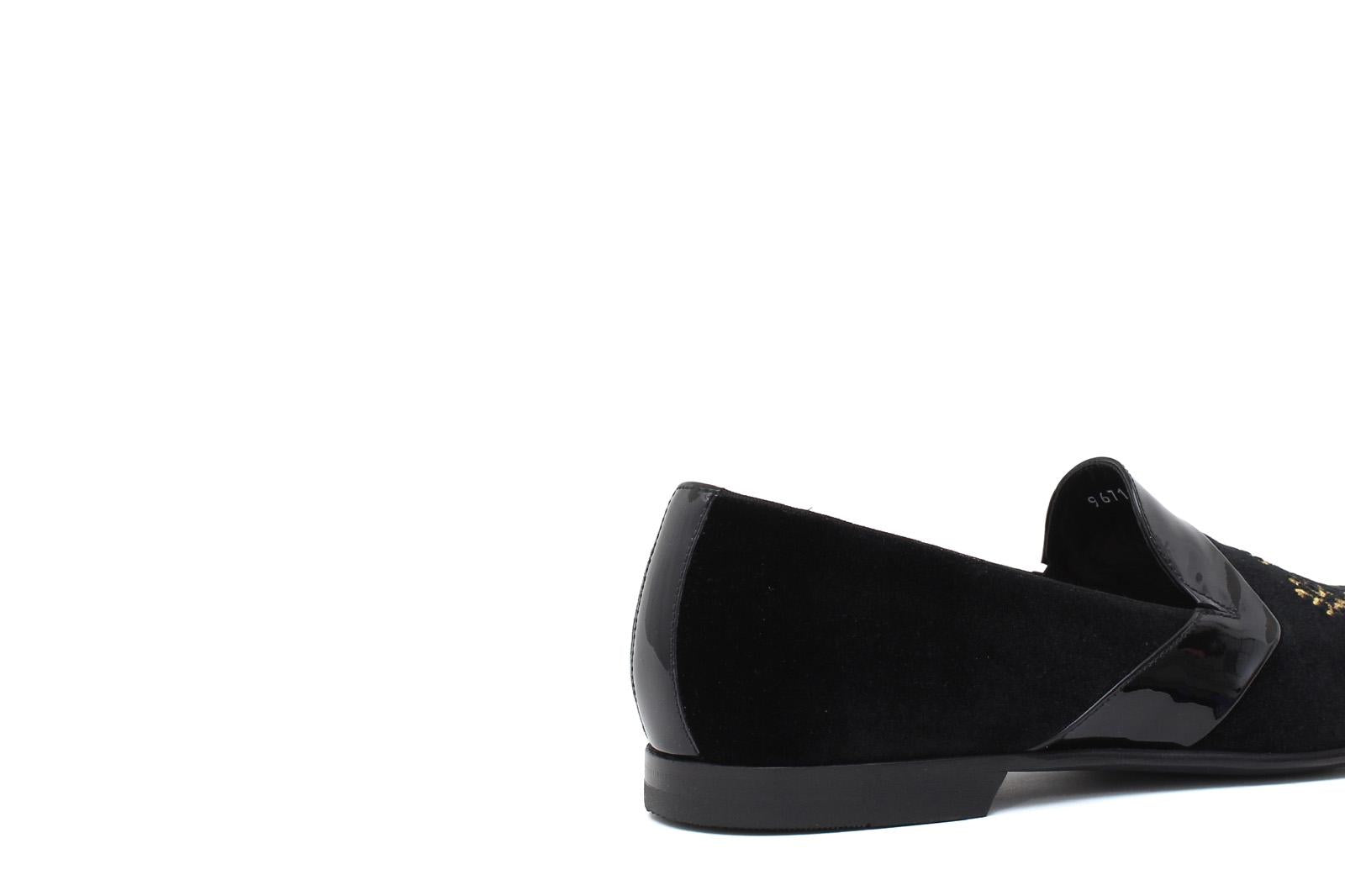 Pantofola con ricamo in velluto nero, riporto in vernice e fondo in cuoio antiscivolo 9671DRAGN 477 ROSSI