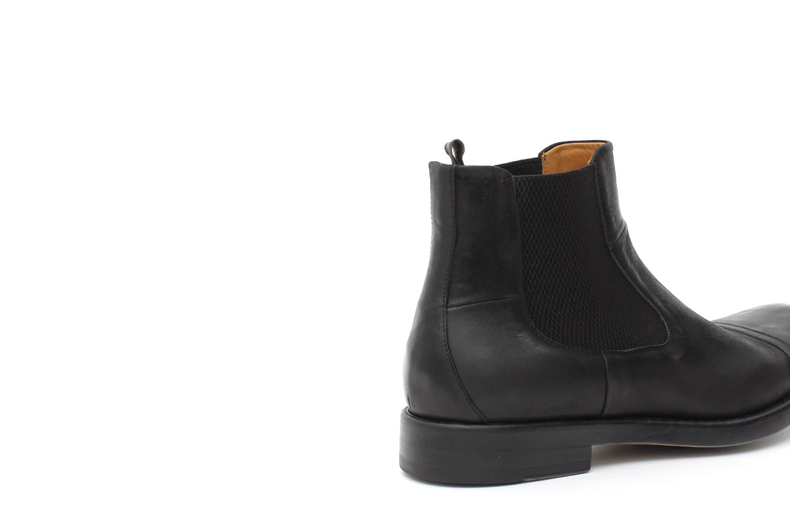 Stivaletto beatles in nabuk anticato nero con fondo in gomma 8304TBANNE 388 ROSSI