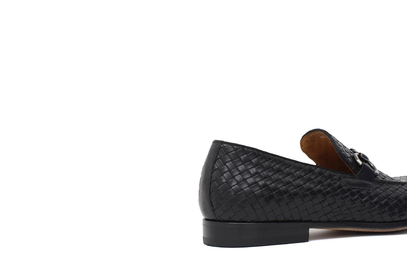Mocassino lavorazione a sacchetto intero in vitello intrecciato nero con fondo in cuoio antiscivolo cucito blake 268VCNE 251 ROSSI