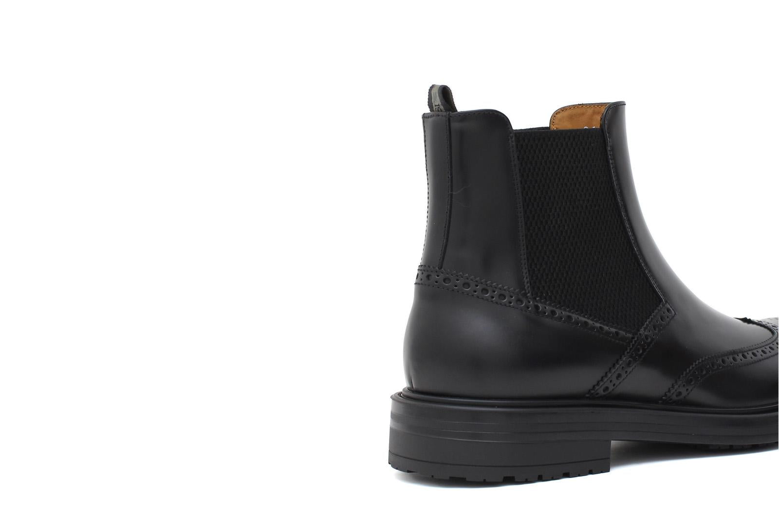 Stivaletto con elastico stile inglese in vitello spazzolato semilucido nero e fondo in gomma 8111PCNER 264 ROSSI