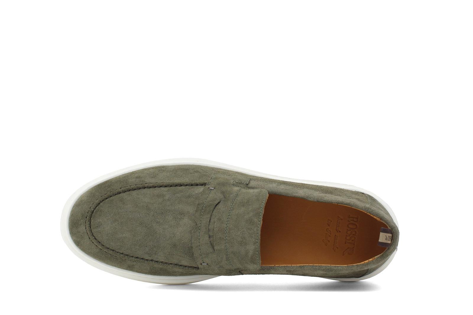 Mocassino slip on in camoscio lavato color verde con fondo in gomma extralight 1470TAVER 74 UN ROSSI
