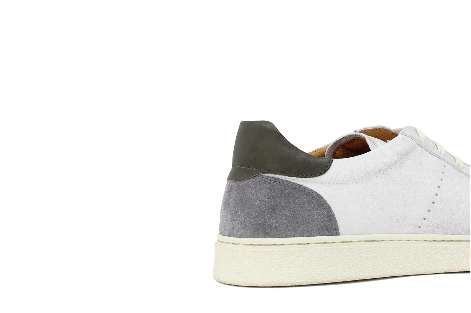 Sneaker in vitello anticato off white con inserti in camoscio e fondo in gomma 1051CODIXOFFFM 217 ROSSI
