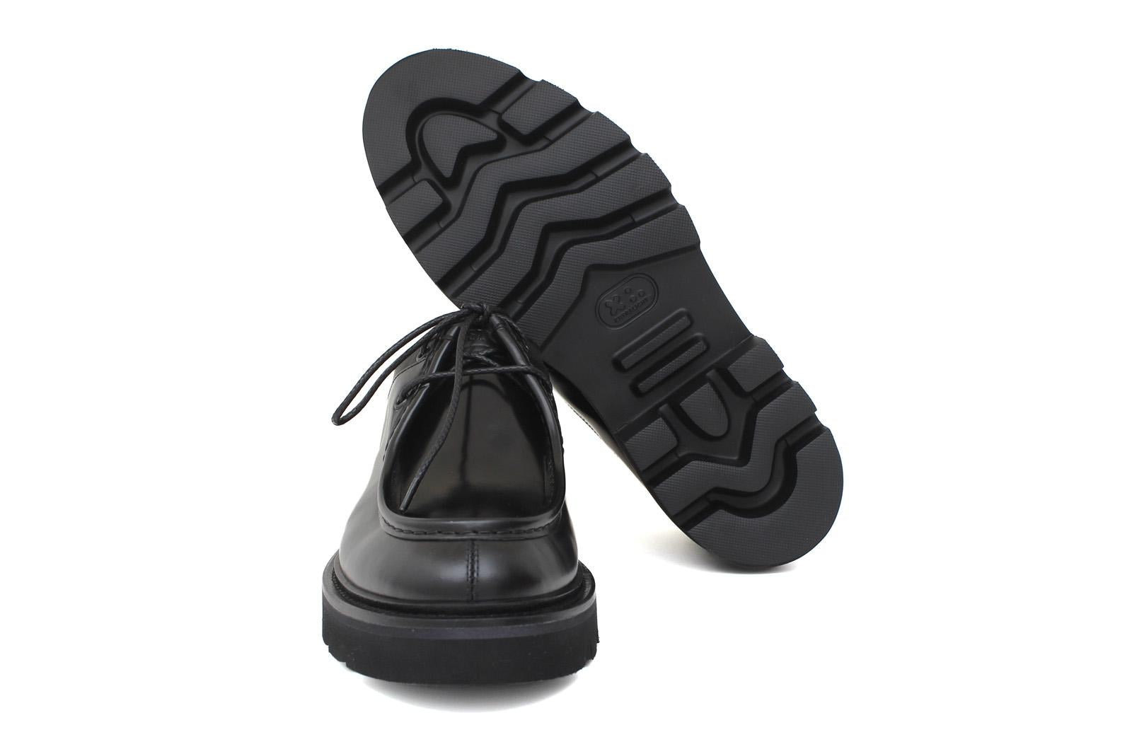 Stringata modello ingegnere in vitello spazzolato nero e fondo in gomma leggero 1252CNER 284 ROSSI