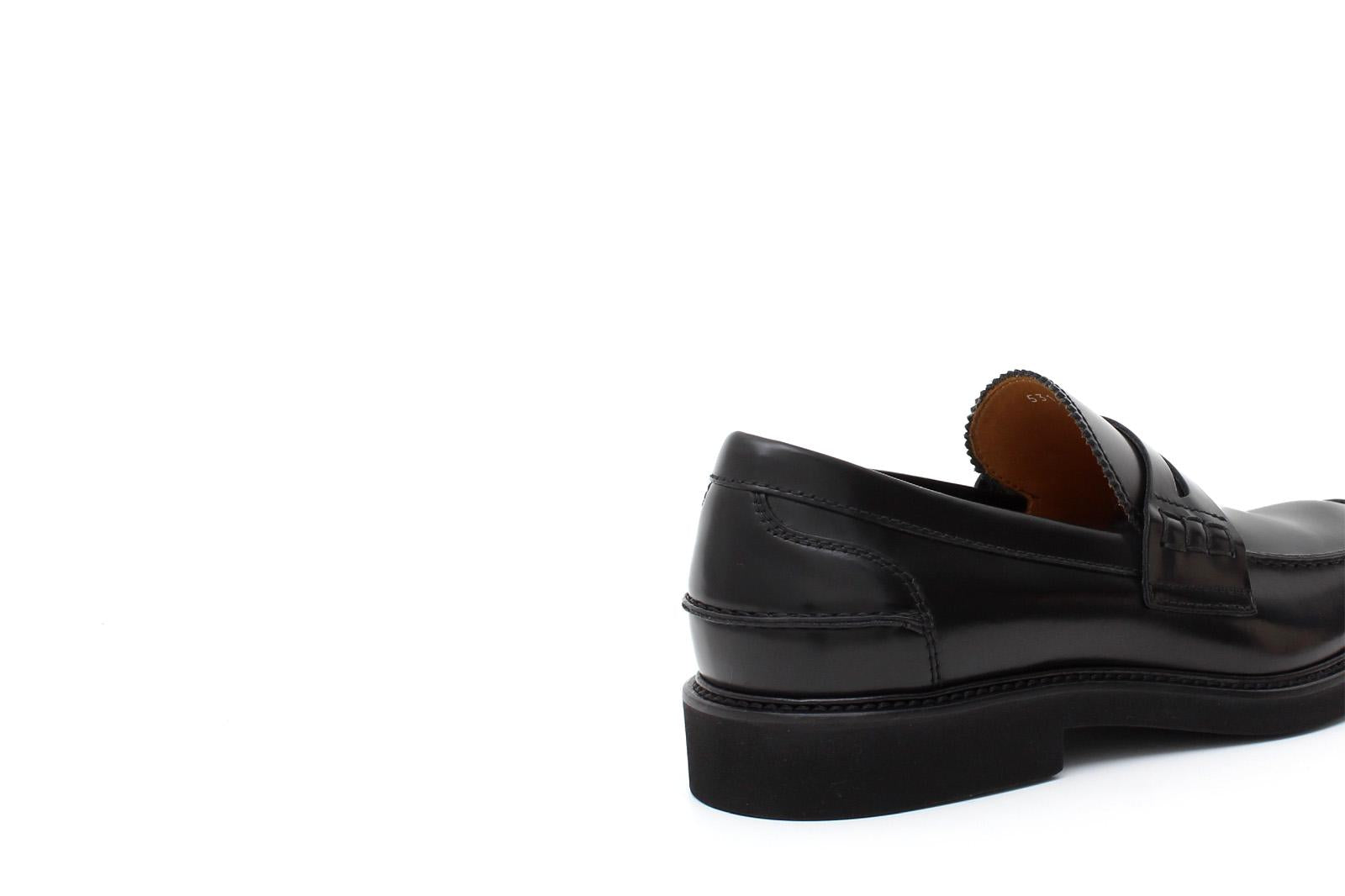 Mocassino College stile inglese in vitello spazzolato nero e fondo in gomma leggera 5316CALNE 143 ROSSI
