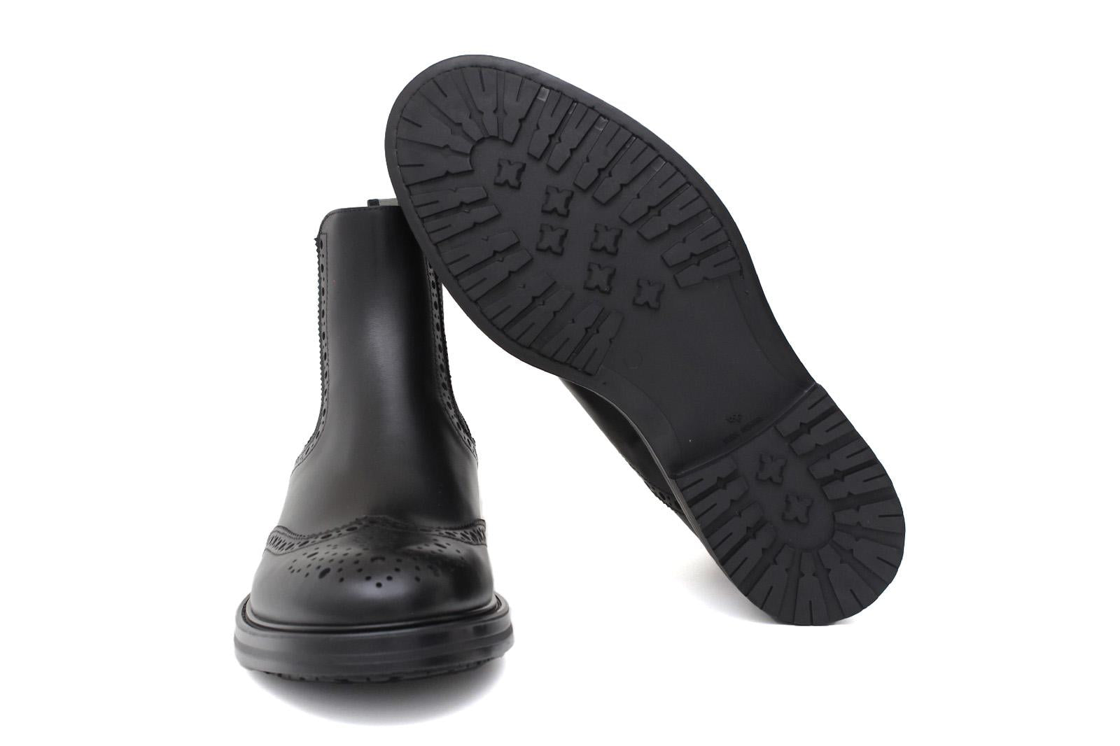 Stivaletto con elastico stile inglese in vitello a fiore nero e fondo in gomma 166PGBN 994 ROSSI