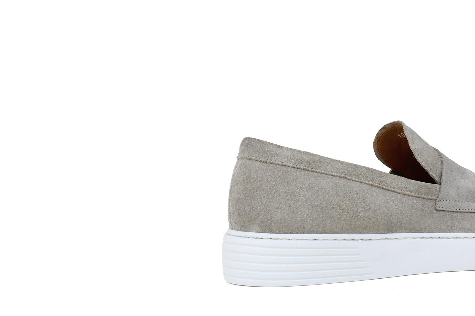 Slip on in camoscio colore roccia e fondo in gomma leggera 1092FROC 405 ROSSI