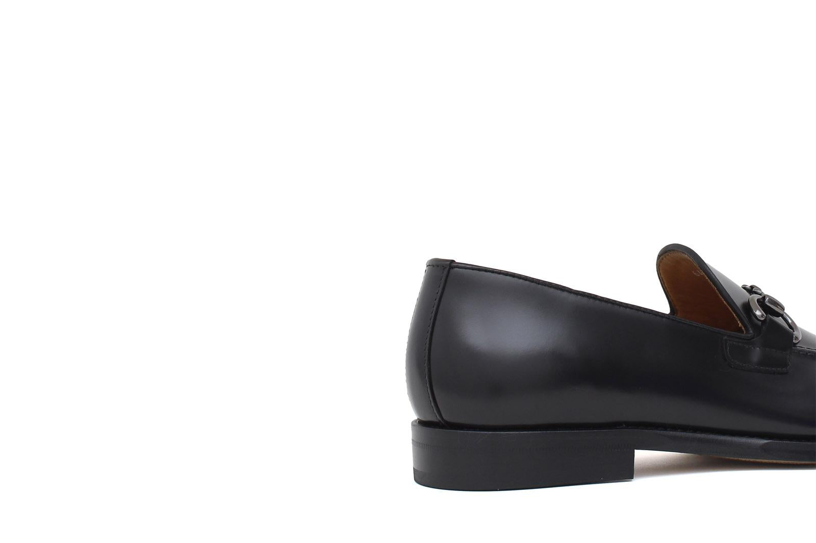 Mocassino con accessorio in vitello spazzolato nero con fondo in cuoio antiscivolo 644MORSCN 20 ROSSI