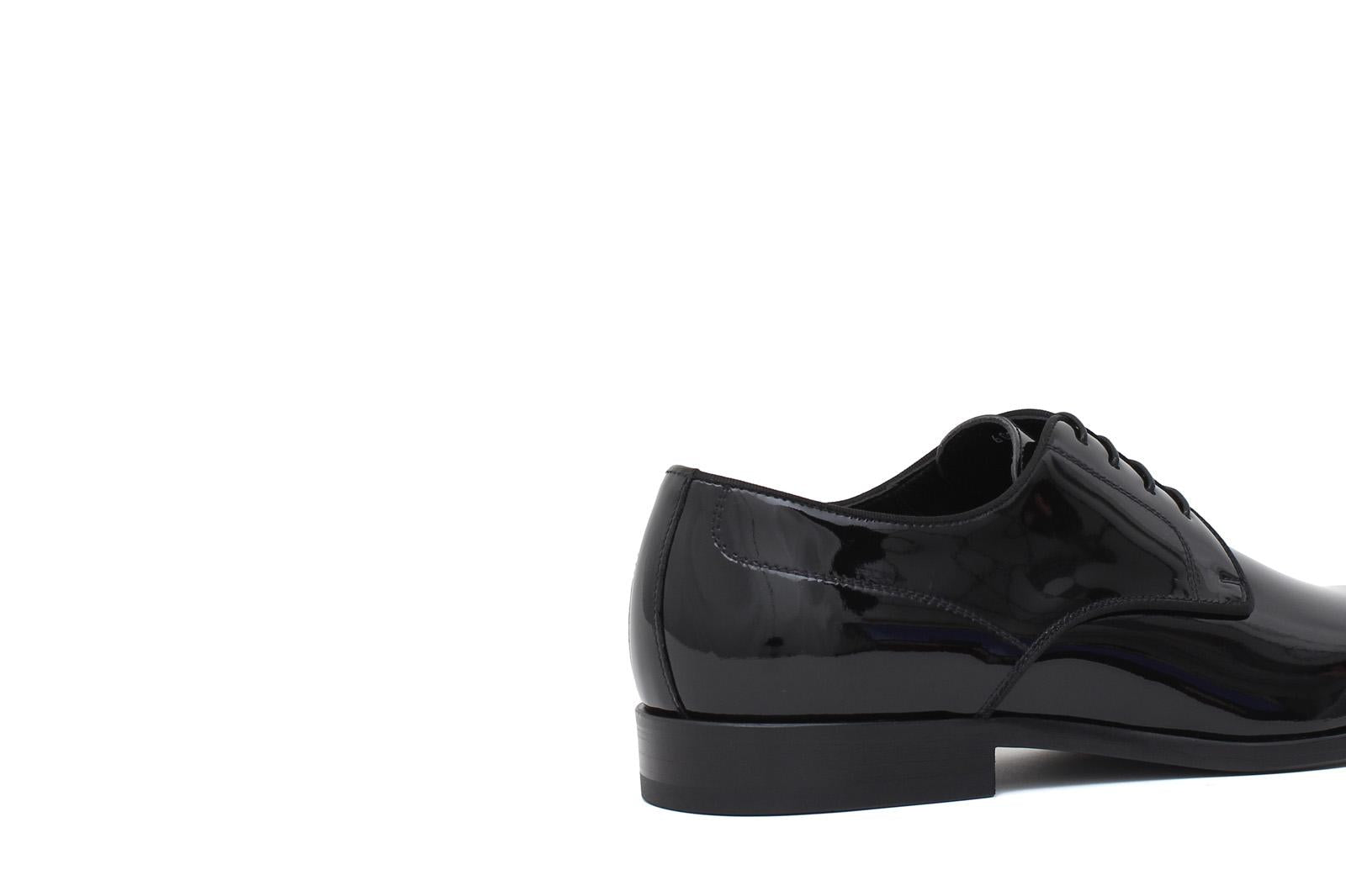Derby in vernice nero con fondo in cuoio 608CVENER 371 UN ROSSI