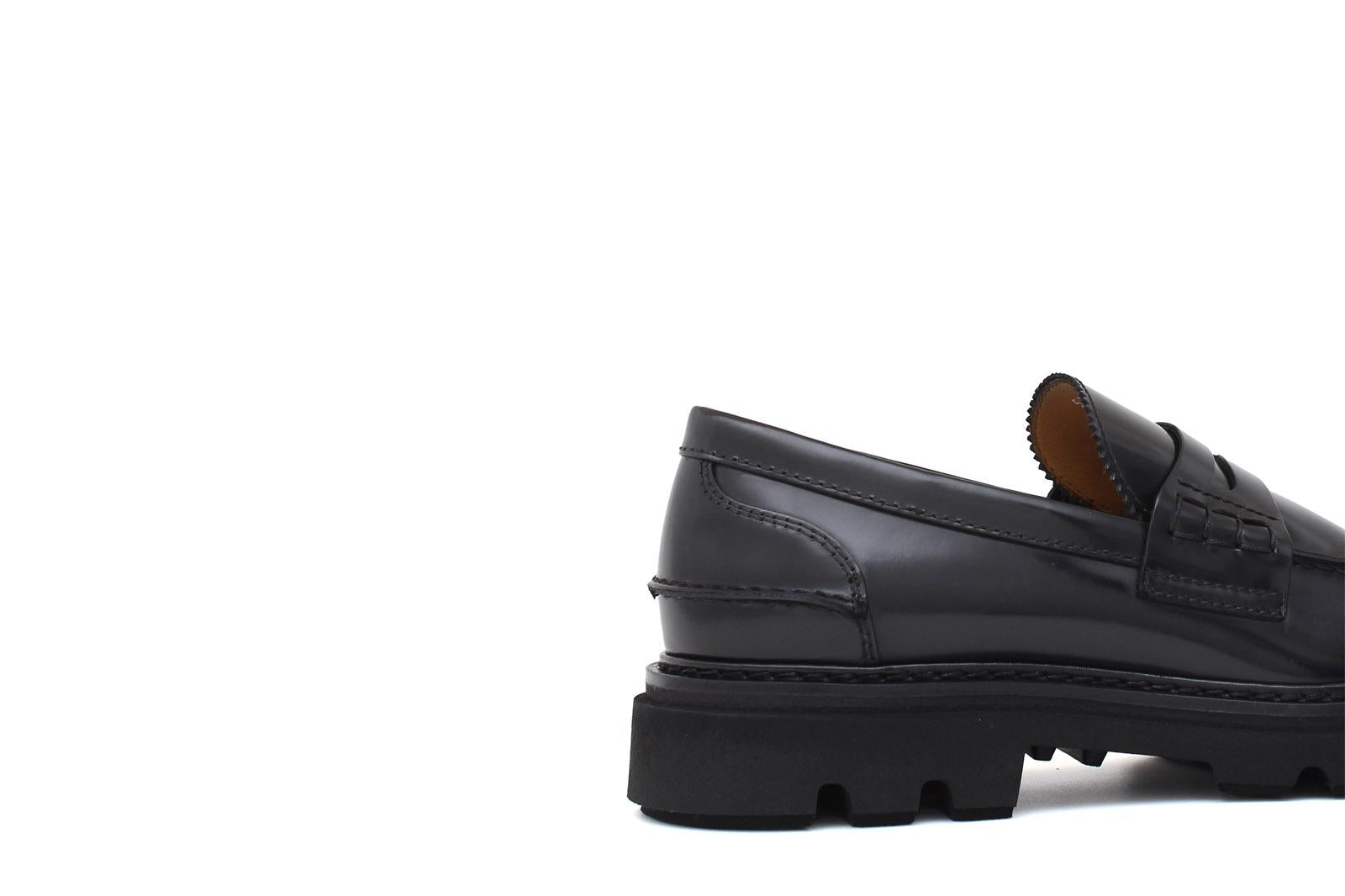 Mocassino College in vitello spazzolato nero e fondo in gomma leggera 5316RCALN 314 ROSSI