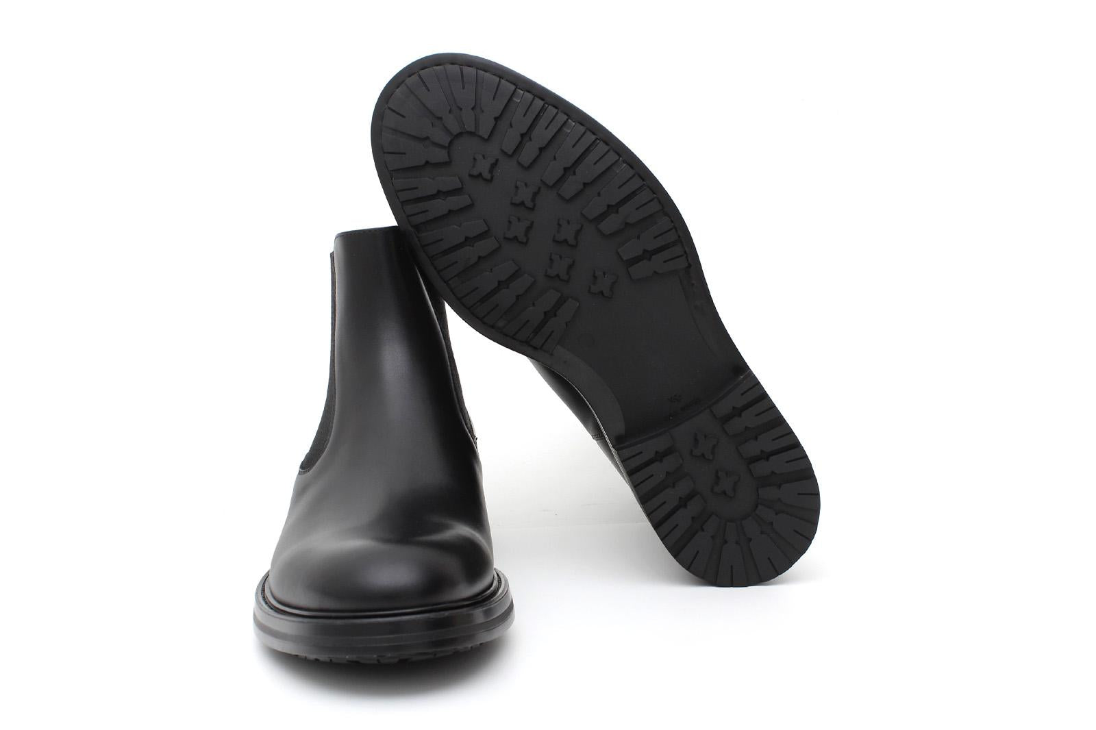 Stivaletto beatles in vitello a fiore nero e fondo in gomma 9154PSERN 1069 ROSSI