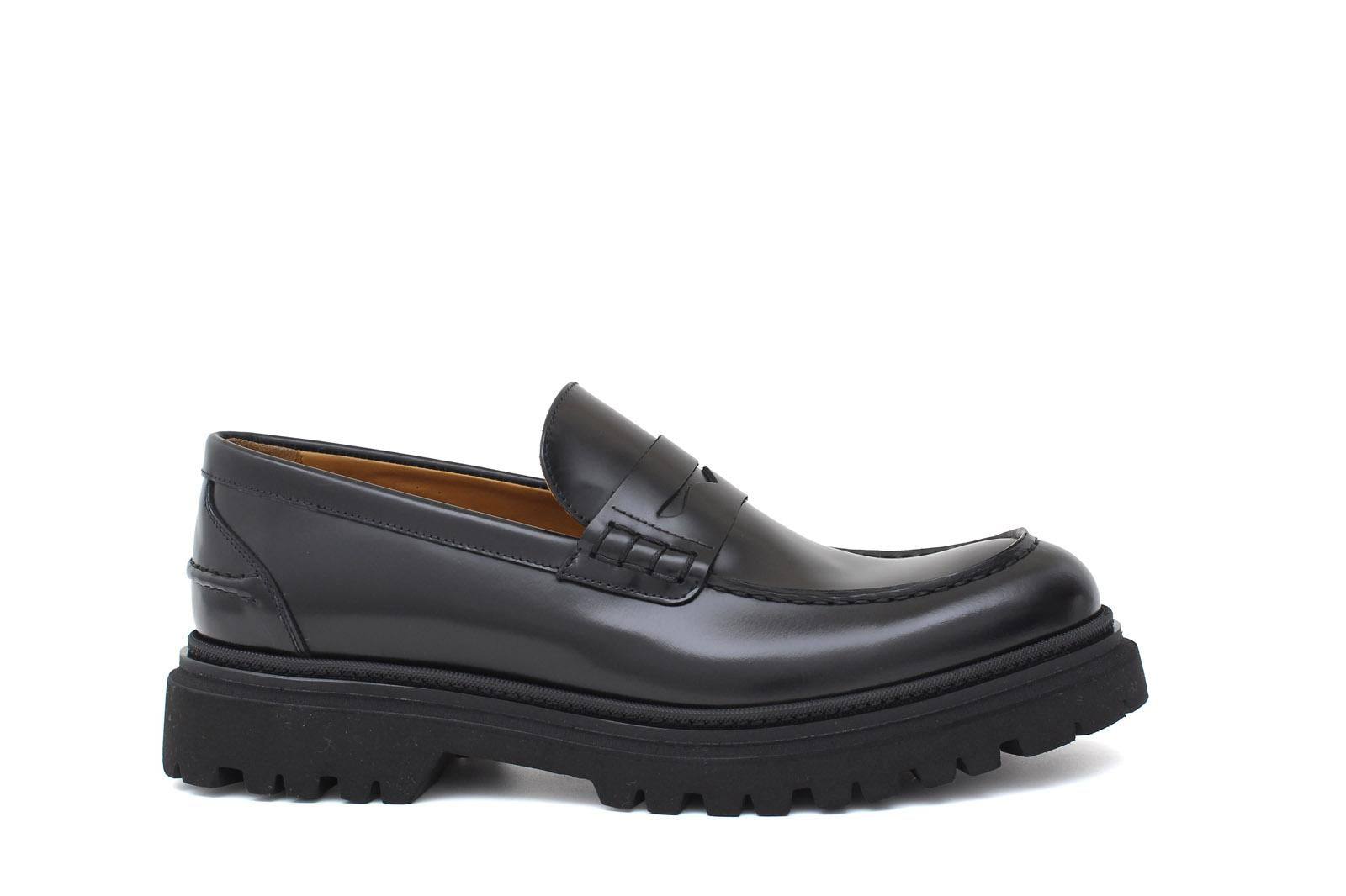 Mocassino College in vitello spazzolato nero e fondo in gomma leggera 478CALN 1080 ROSSI 