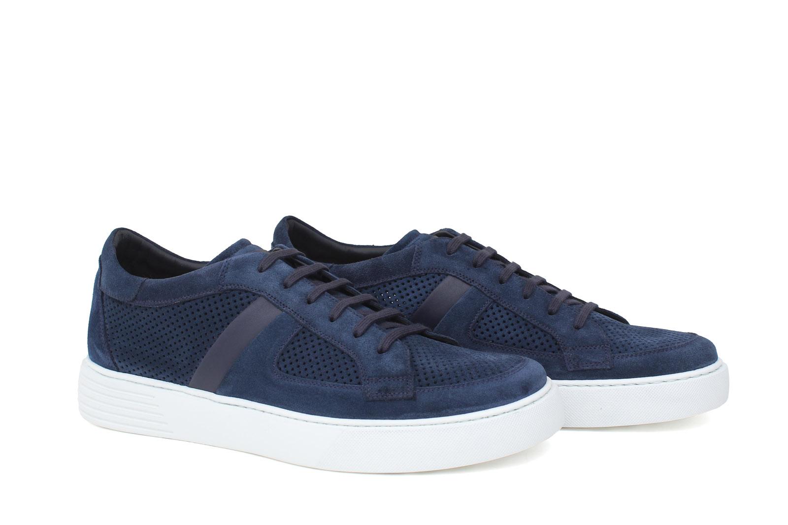 Sneakers in camoscio traforato navy  con fondo in gomma leggera 1481FLOOLT 33  UN ROSSI 