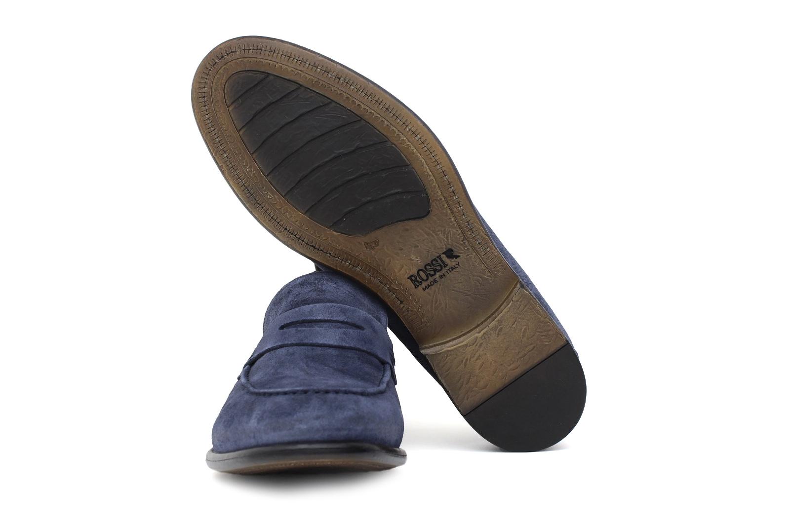 Mocassino in camoscio navy con fondo in gomma cucita 9612GTZAF 375  UN ROSSI 