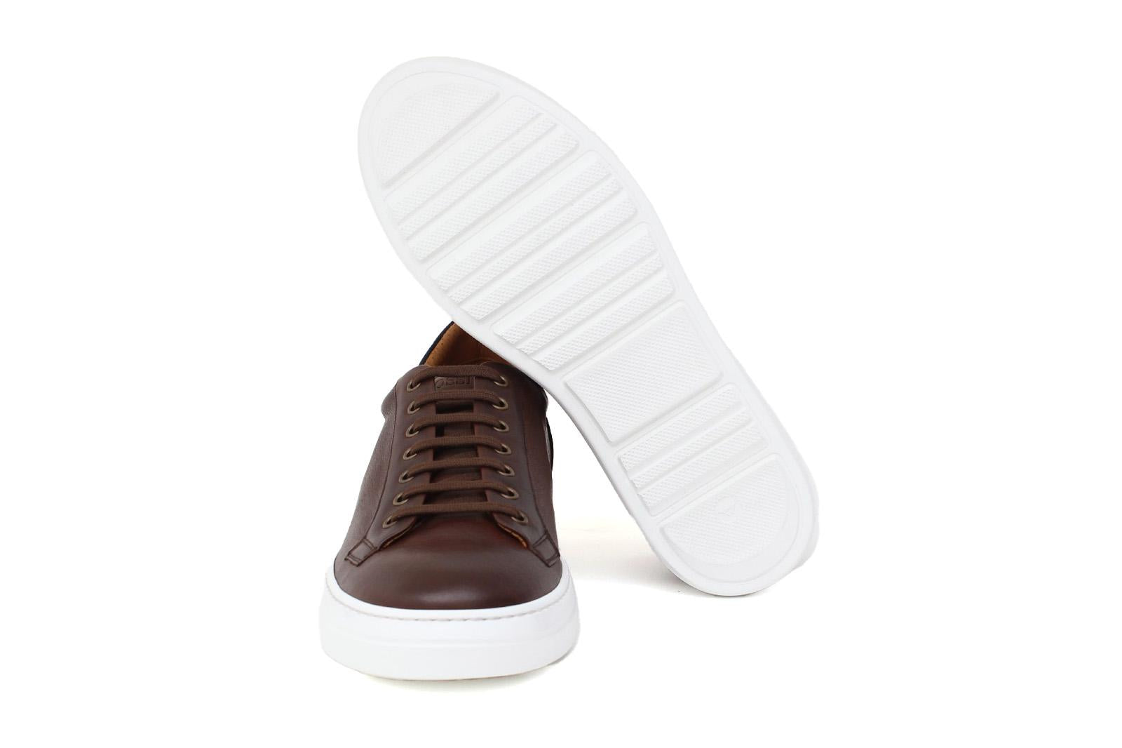 Sneaker  in vitello naturale marrone con fondo in gomma leggera 238LDC 403  UN ROSSI 