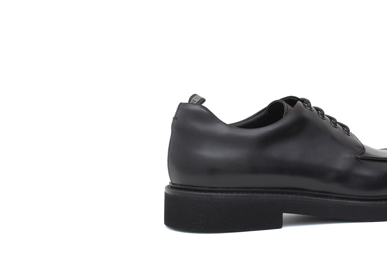 Derby in vitello spazzolato nero con fondo in gomma leggera 1203GCALN 386 ROSSI 