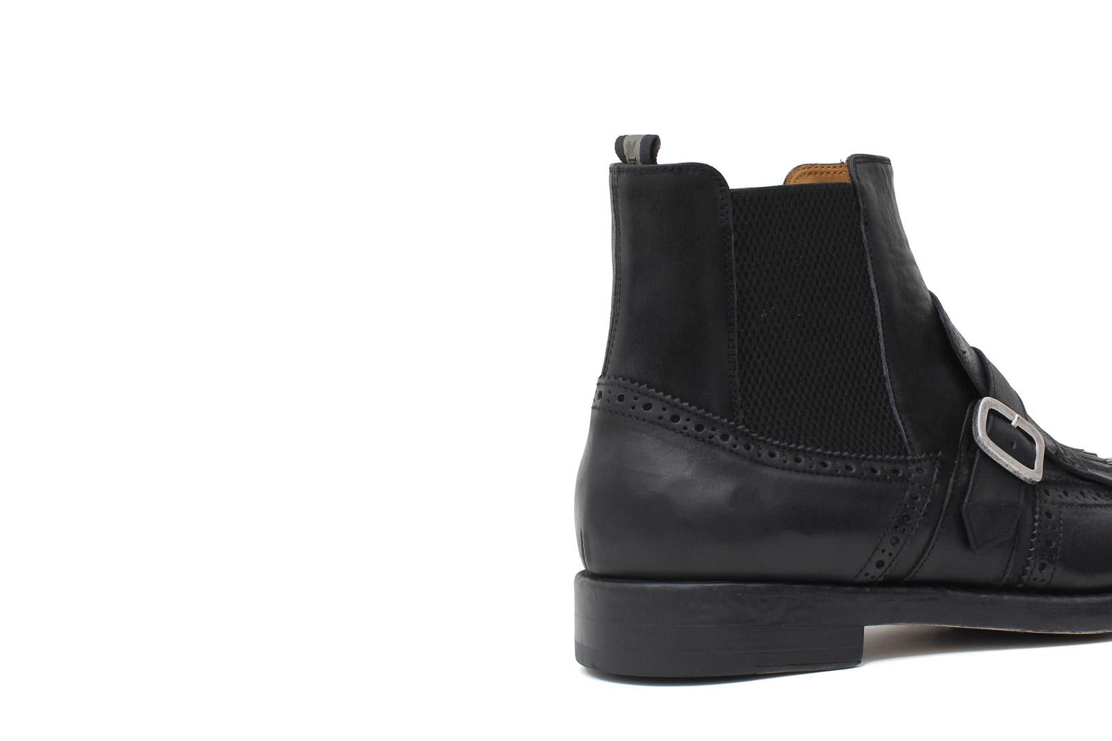 Beatles stile inglese con fibbia in nabuk anticato  nero e fondo in gomma 127PBAN 991 ROSSI 