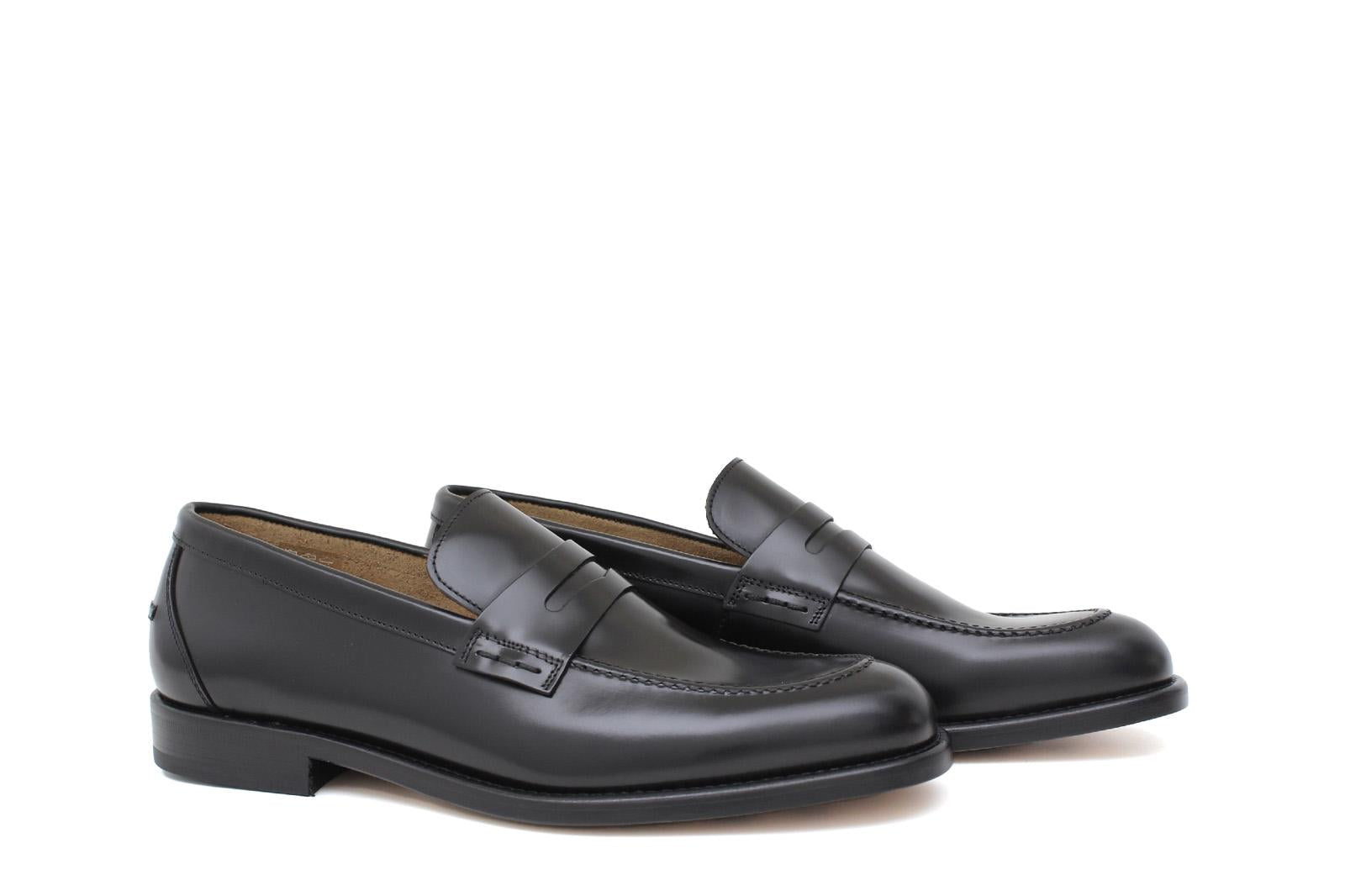 Mocassino sfoderato in vitello spazzolato nero  con fondo in cuoio antiscivolo cucito blake 7635CNE 502 ROSSI 