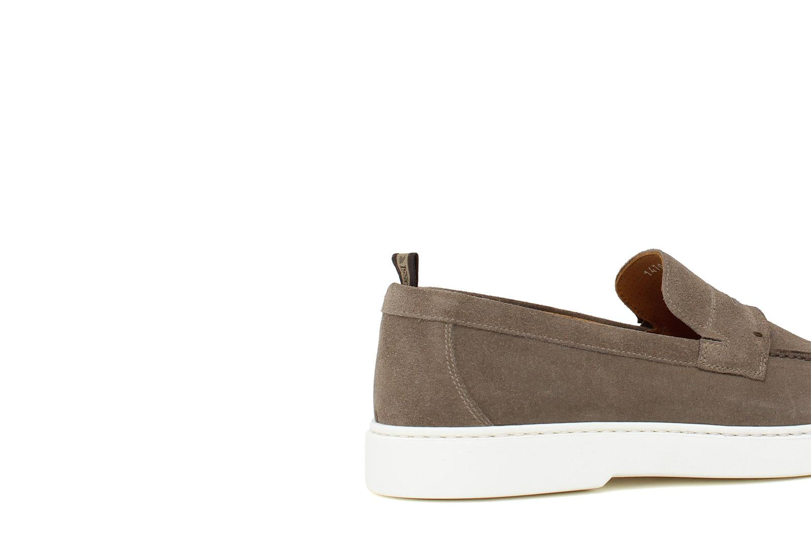 Mocassino in camoscio colore sabbia con fondo in gomma leggera<BR/> 1470FCOC 293 ROSSI 