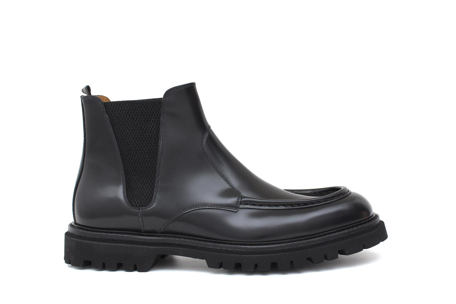 Stivaletto modello beatles in vitello spazzolato semilucido nero e fondo in gomma leggera 881PCN 398 ROSSI 