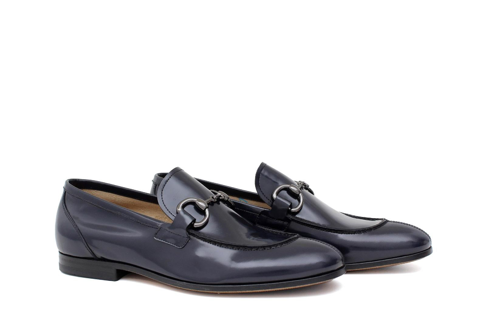 Mocassino con accessorio in vitello sfoderato blu con fondo in cuoio antiscivolo cucito blake 8681IABLU 373 ROSSI 