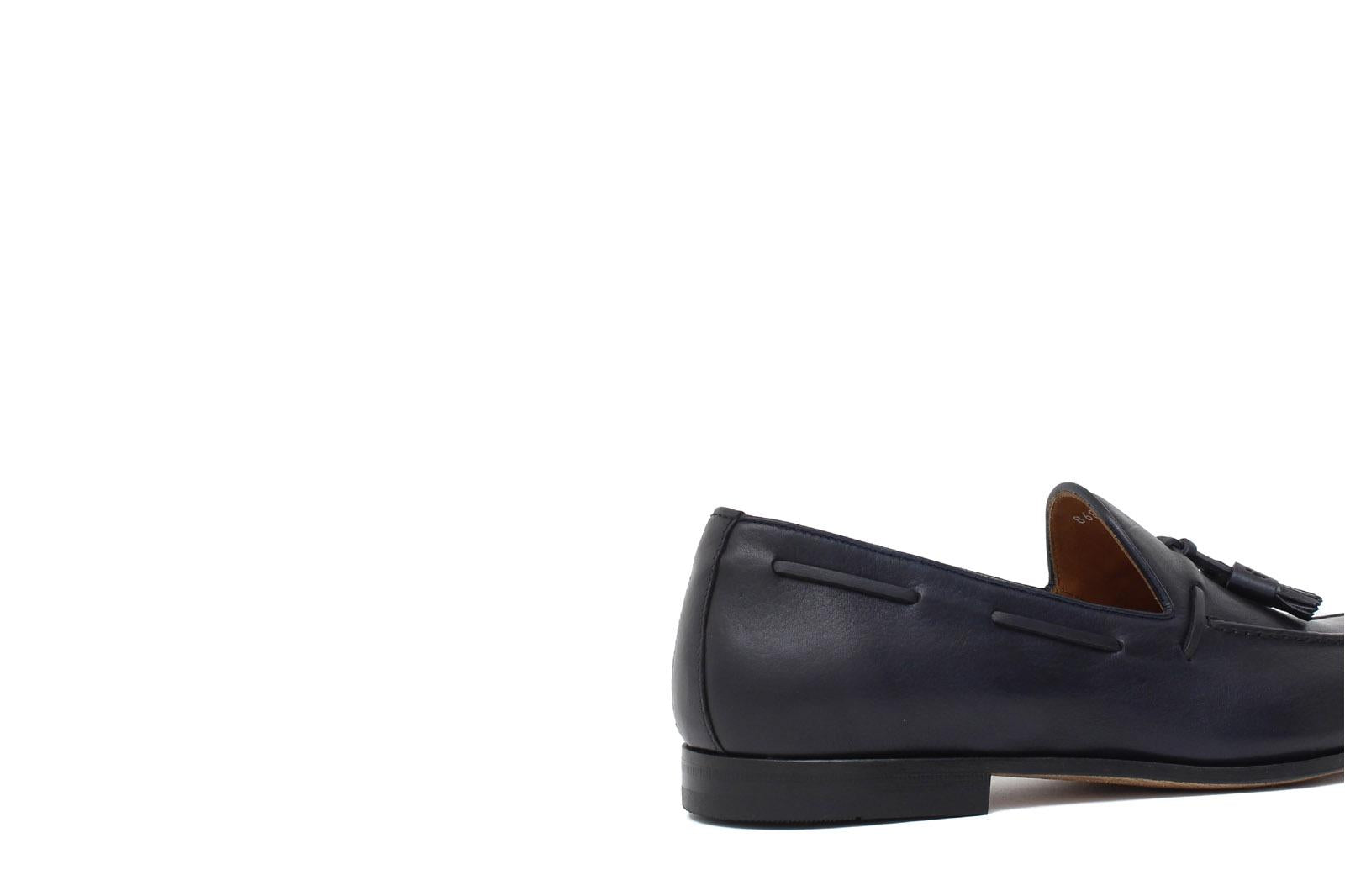 Mocassino con mappine a sacchetto intero in vitello naturale blu con fondo cuoio antiscivolo cucito 8683MADBLU 1029 ROSSI 