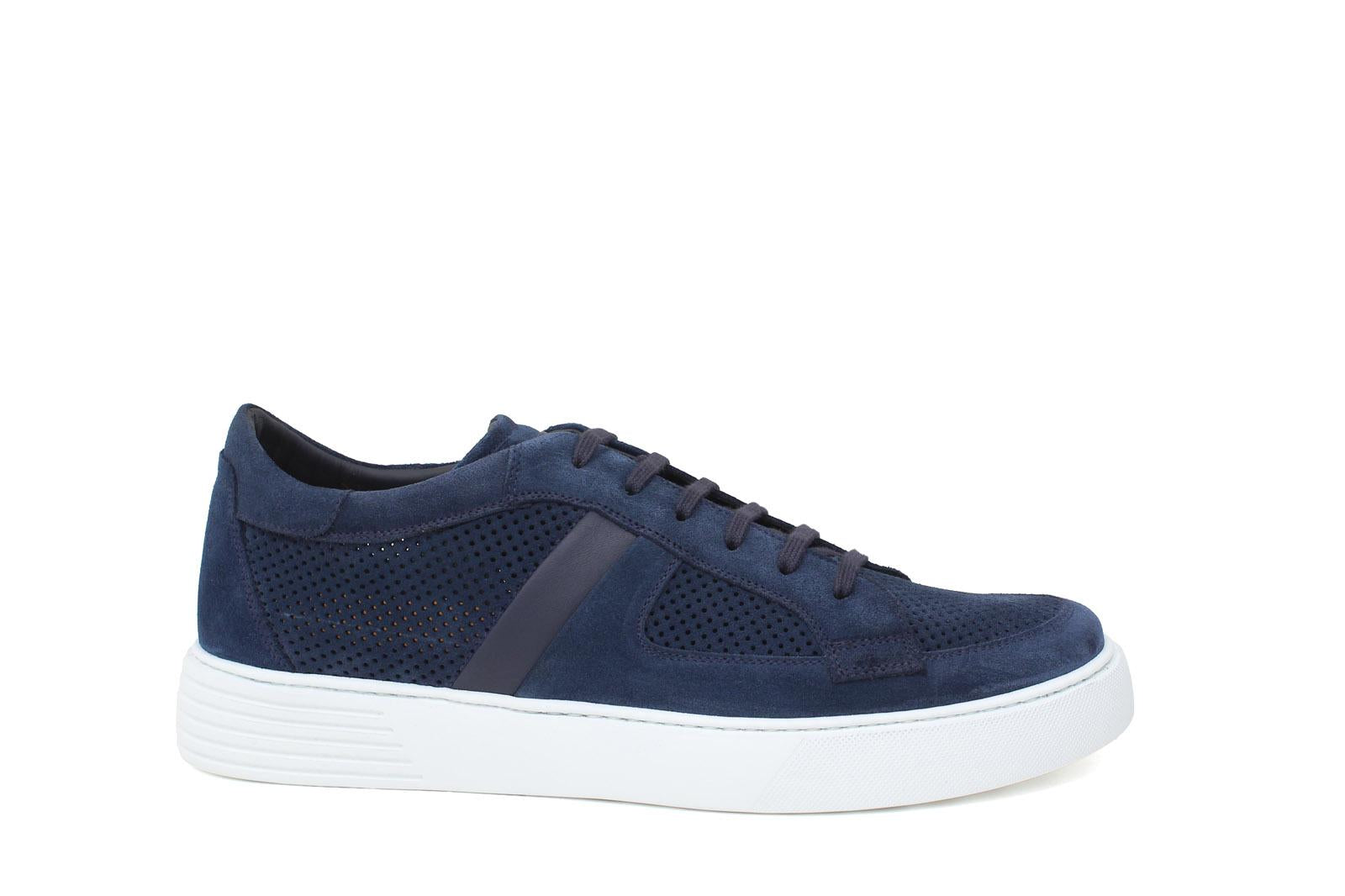 Sneakers in camoscio traforato navy  con fondo in gomma leggera 1481FLOOLT 33  UN ROSSI 