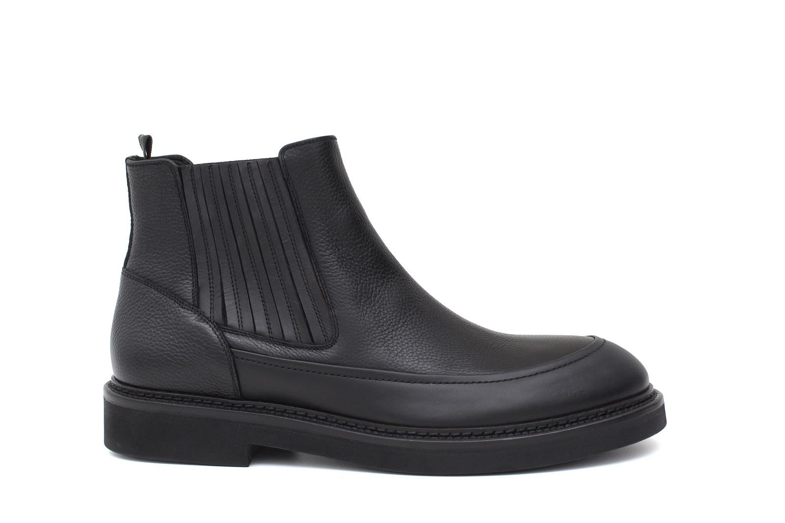 Stivaletto con zip interna ed elastico esterno in vitello liscio e bottalato nero con fondo gomma 855PZPN 426 ROSSI 