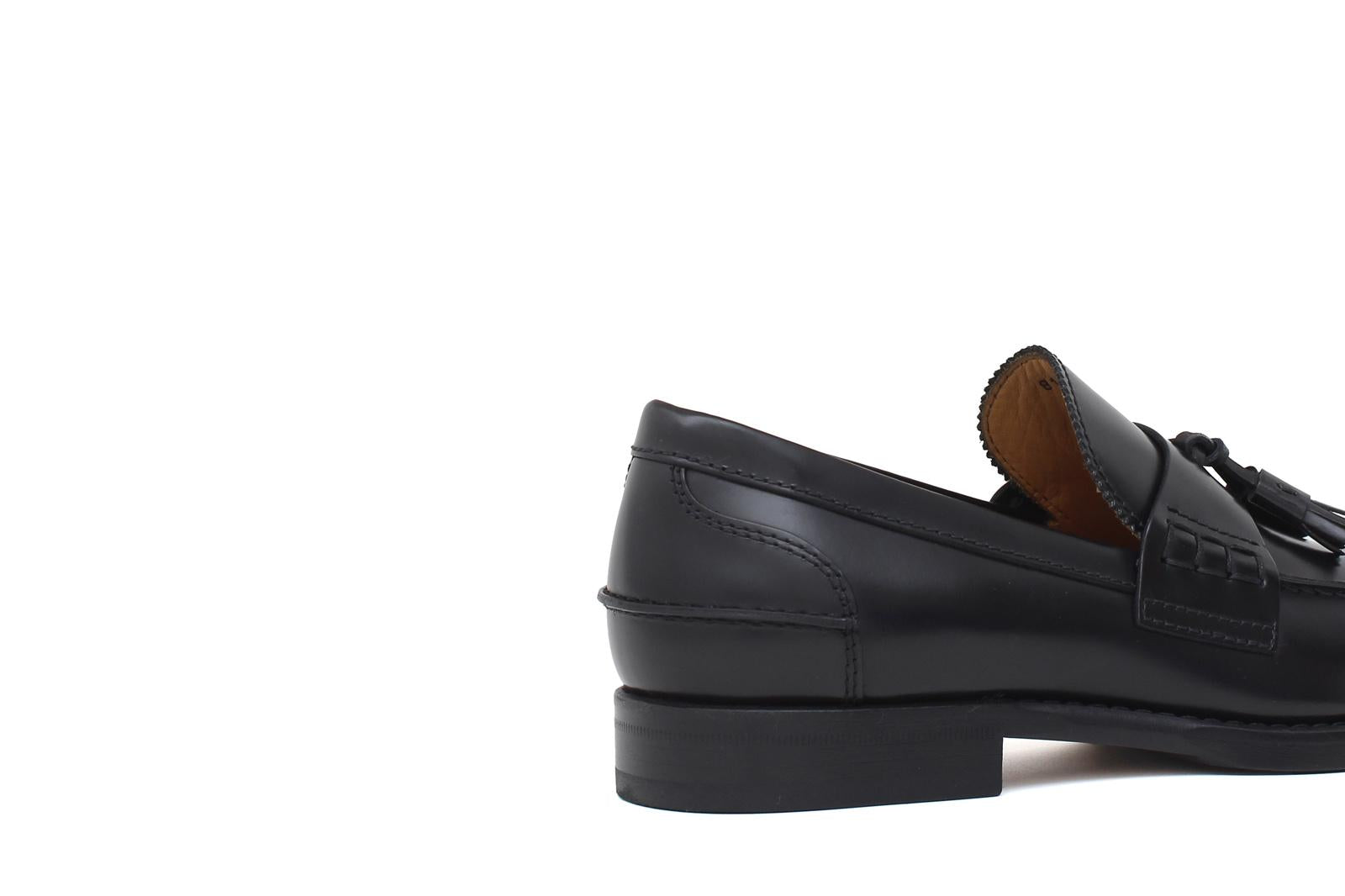 Mocassino College con nappine stile inglese in vitello spazzolato nero e fondo in cuoio 1/2 gomma 8140CNE 393 ROSSI 