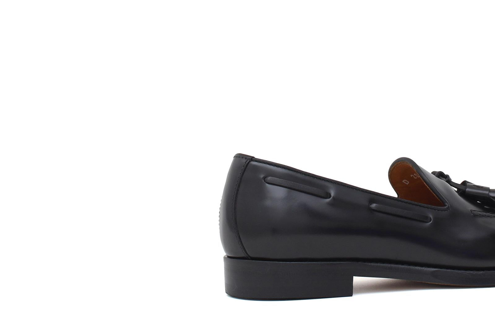 Mocassino donna con mappine in vitello spazzolato nero con fondo cuoio antiscivolo D204CALNE 5 ROSSI 