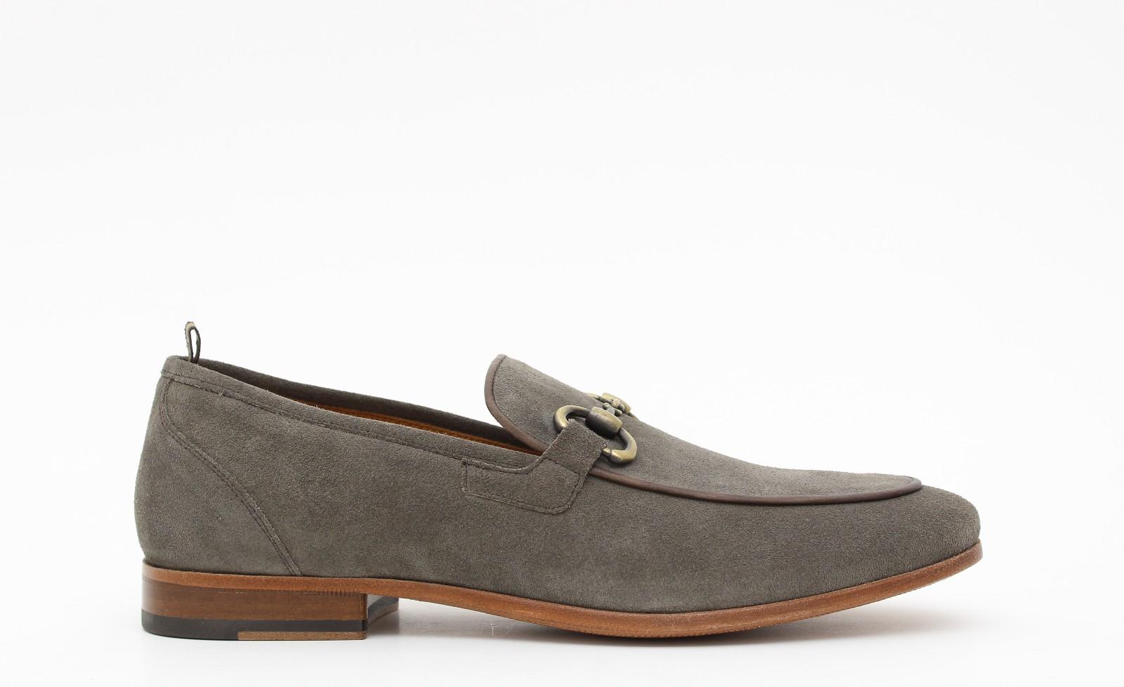 Mocassino con accessorio in camoscio sabbia e fondo in cuoio cucito 8714SILVBIS 1052 ROSSI 