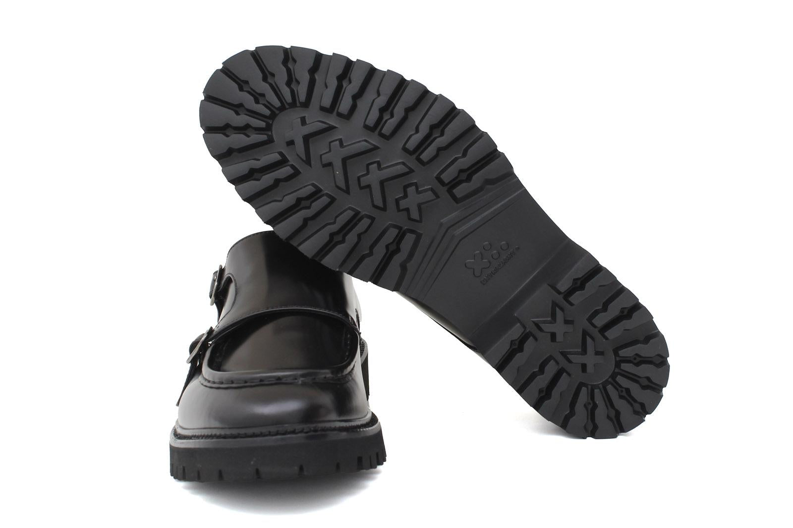 Doppia fibbia in vitello spazzolato nero e fondo gomma leggera 882CALNE 12 ROSSI 