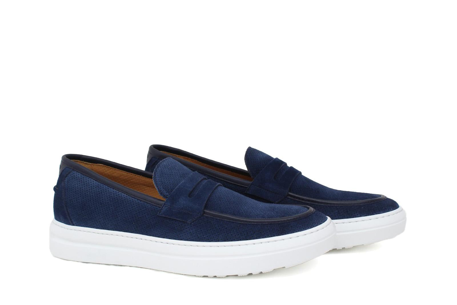 Slip on in camoscio traforato colore navy e fondo in gomma leggera 8657FOLTR 1004 ROSSI 
