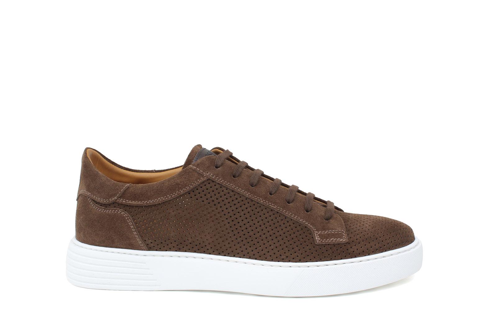 Sneaker in camoscio traforato color marrone e fondo in gomma leggera 326FMUST 59 ROSSI 