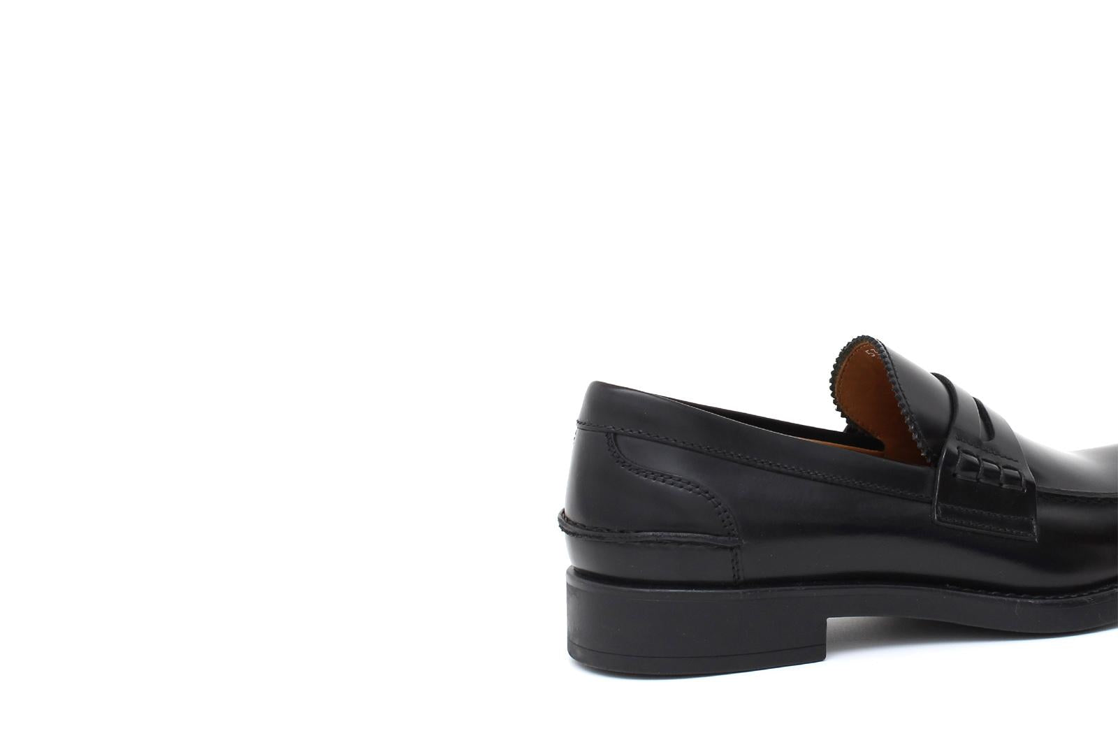 Mocassino College stile inglese in vitello spazzolato nero e fondo gomma 5316GCANE 349 ROSSI 