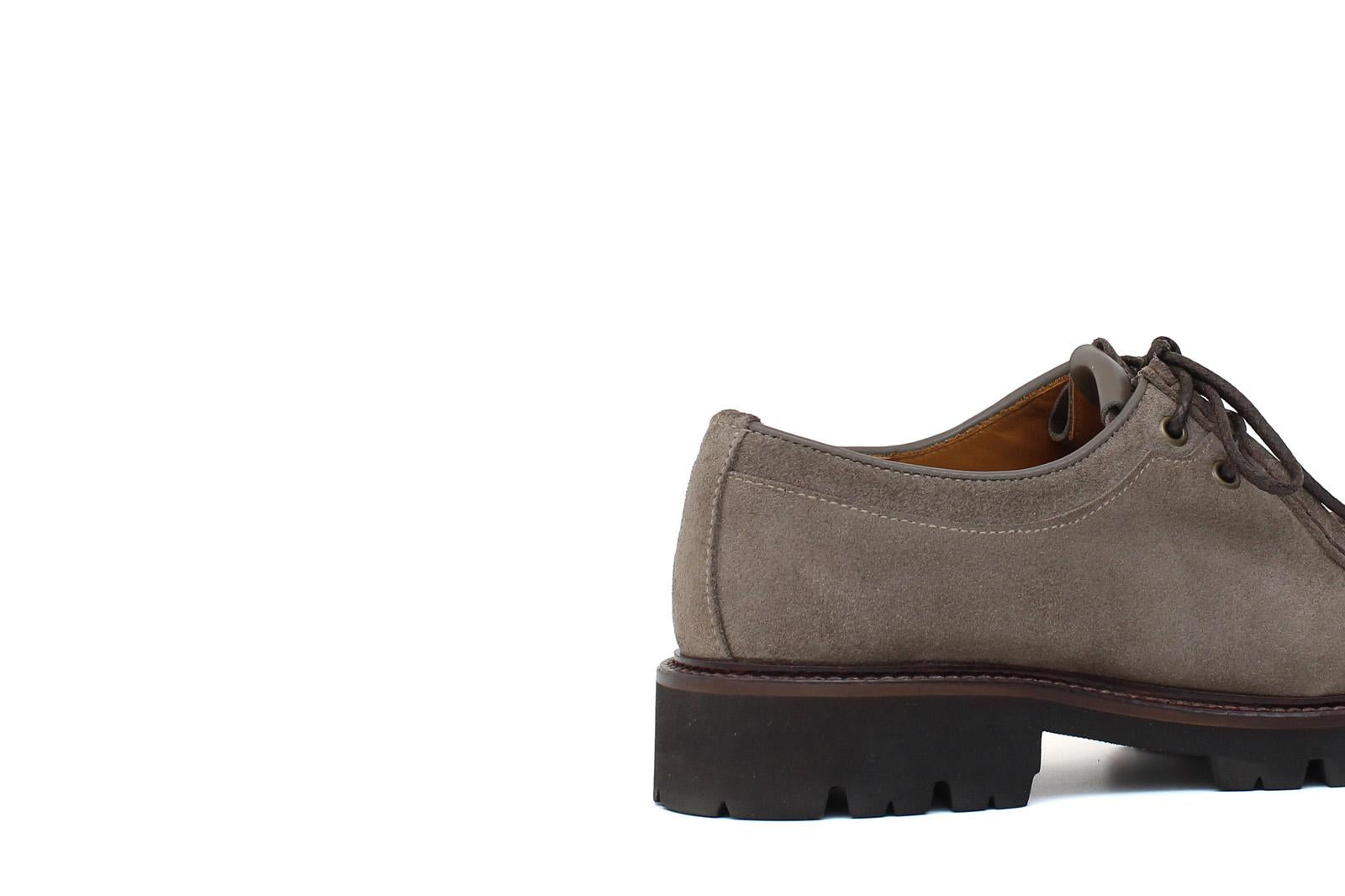 Stringata donna stile ingegnere in suede color sabbia  con fondo in gomma leggera D211HSBIS 21 ROSSI 