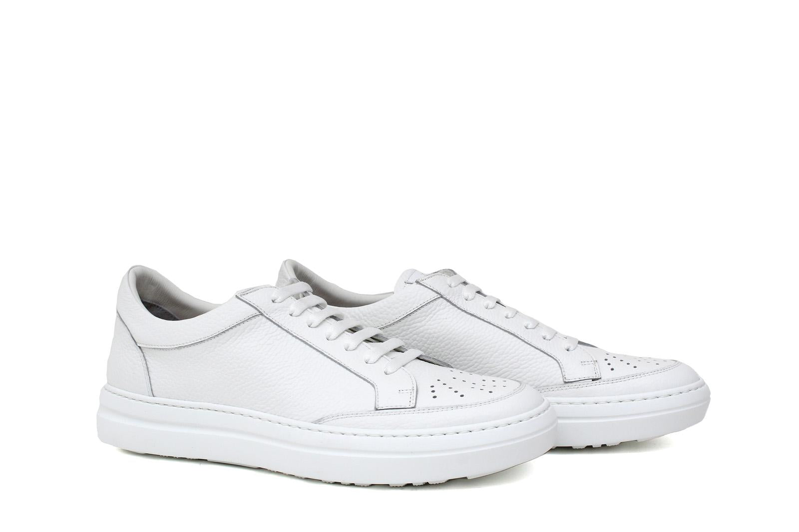 Sneaker in vitello bottalato color bianco e fondo in gomma leggera 643VBOFFW 958 ROSSI 