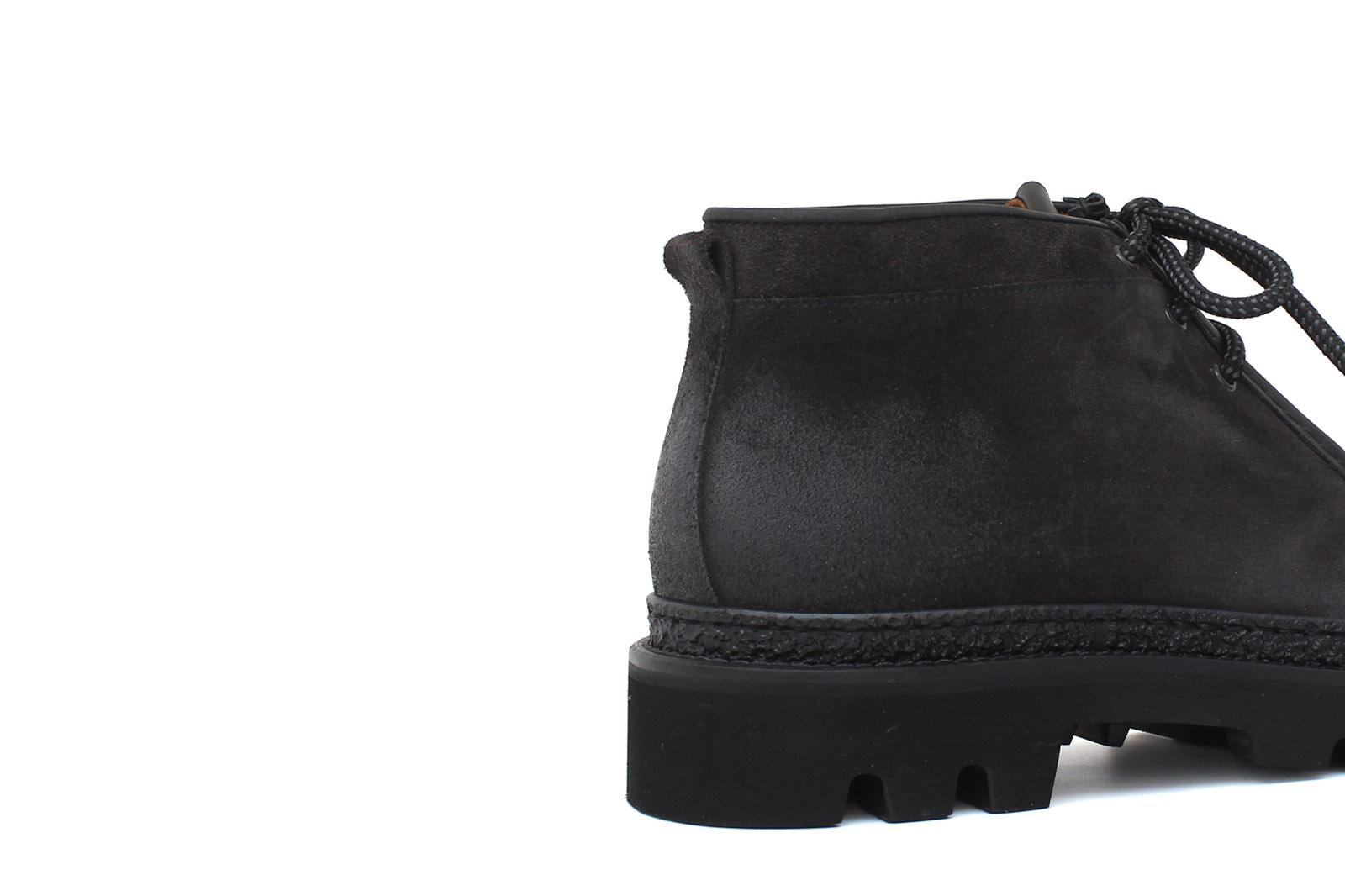 Polacchino modello ingegnere in camoscio anticato antracite con fondo roccia leggero 1253PCHSCAR 28 ROSSI 