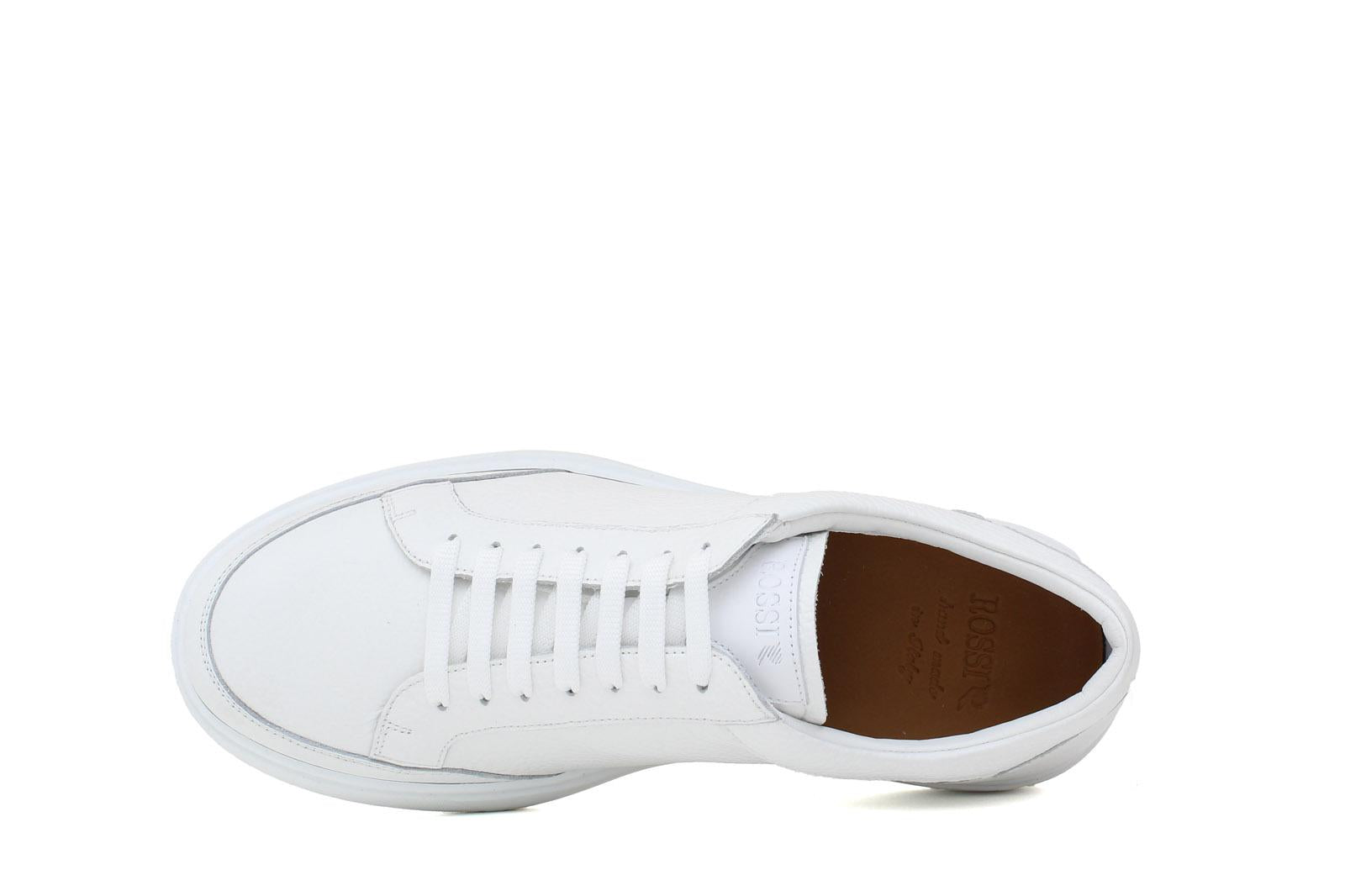 Sneaker in vitello dollaro color off white e fondo in gomma leggera cucito 643LBOW 997 ROSSI 