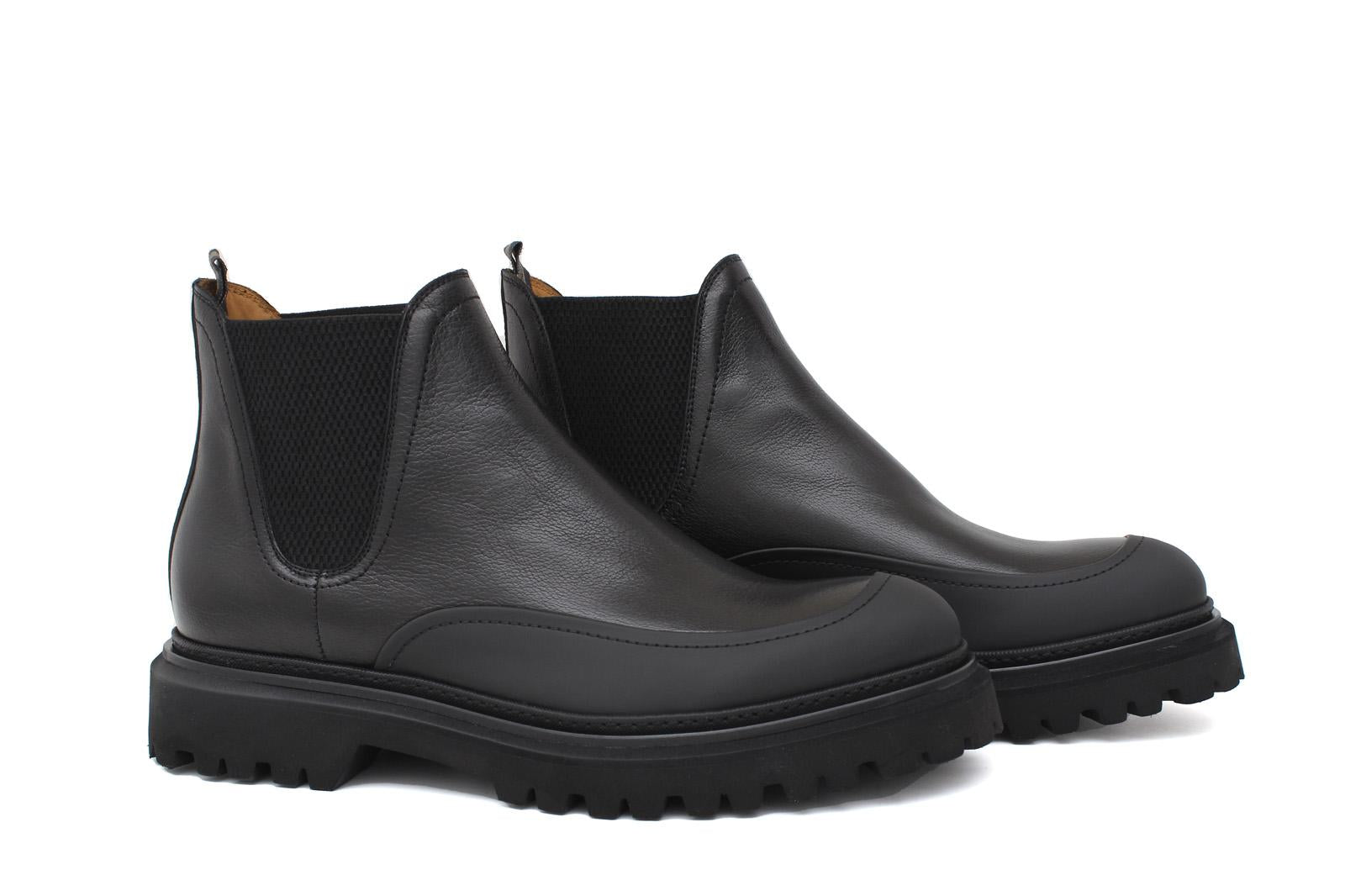 Stivaletto con elastico in bufalo nero e caucciù con fondo gomma leggera 414PBFNE 631 ROSSI 