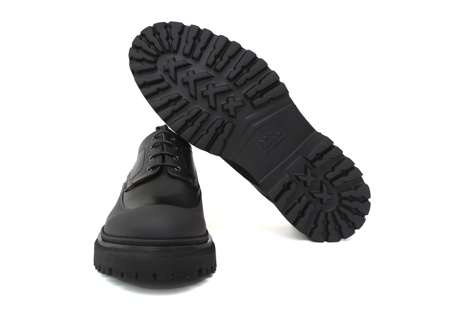 Derby in bufalo nero, riporto in caucciù con fondo in  gomma  leggera 412BFNE 123 ROSSI 